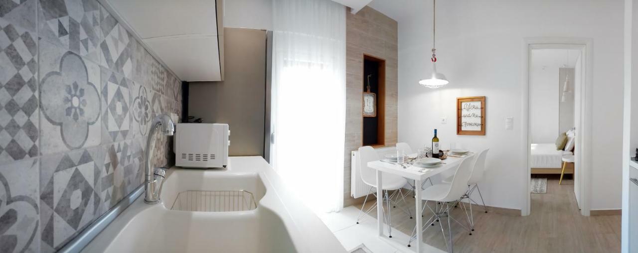 Cosmos N Armonia Apts. Thessaloniki Exterior photo